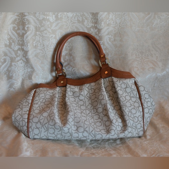 Calvin Klein Handbag - Picture 8 of 10